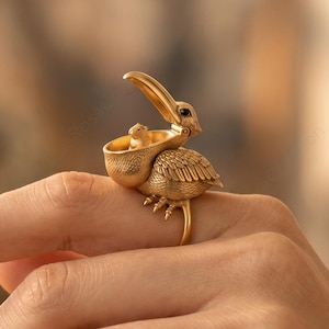 Anillo escultural de pelícano dorado / Joyería de pájaros madre e hijo / Anillo llamativo inspirado en la naturaleza