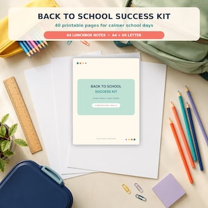 Può includere: Un kit di successo scolastico Back to School Success Kit con una pagina centrale bianca con il testo Back to School Success Kit, Routines, Planners, Trackers, Rewards e 40 Printable Pages - Ages 3-10, circondato da matite colorate, un righello di legno e graffette.
