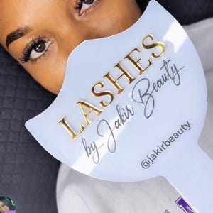 lash and brow mirror