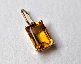 14K Solid Gold Citrine Charm Pendant (7x5MM)