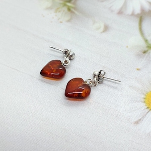 Vintage Amber Heart Earrings Sterling Silver Baltic Amber Studs Natural Baltic Amber Earrings Vintage Silver Studs Cognac Amber Earrings