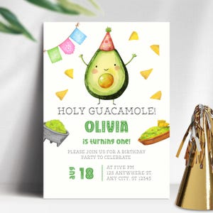 Niedliche Kawaii Avocado-Geburtstagsfeier-Einladung, Bearbeitbare Heilige Guacamole Avocado-Kindergeburtstags-Party Einladung, Fiesta-Einladungsvorlage BS101