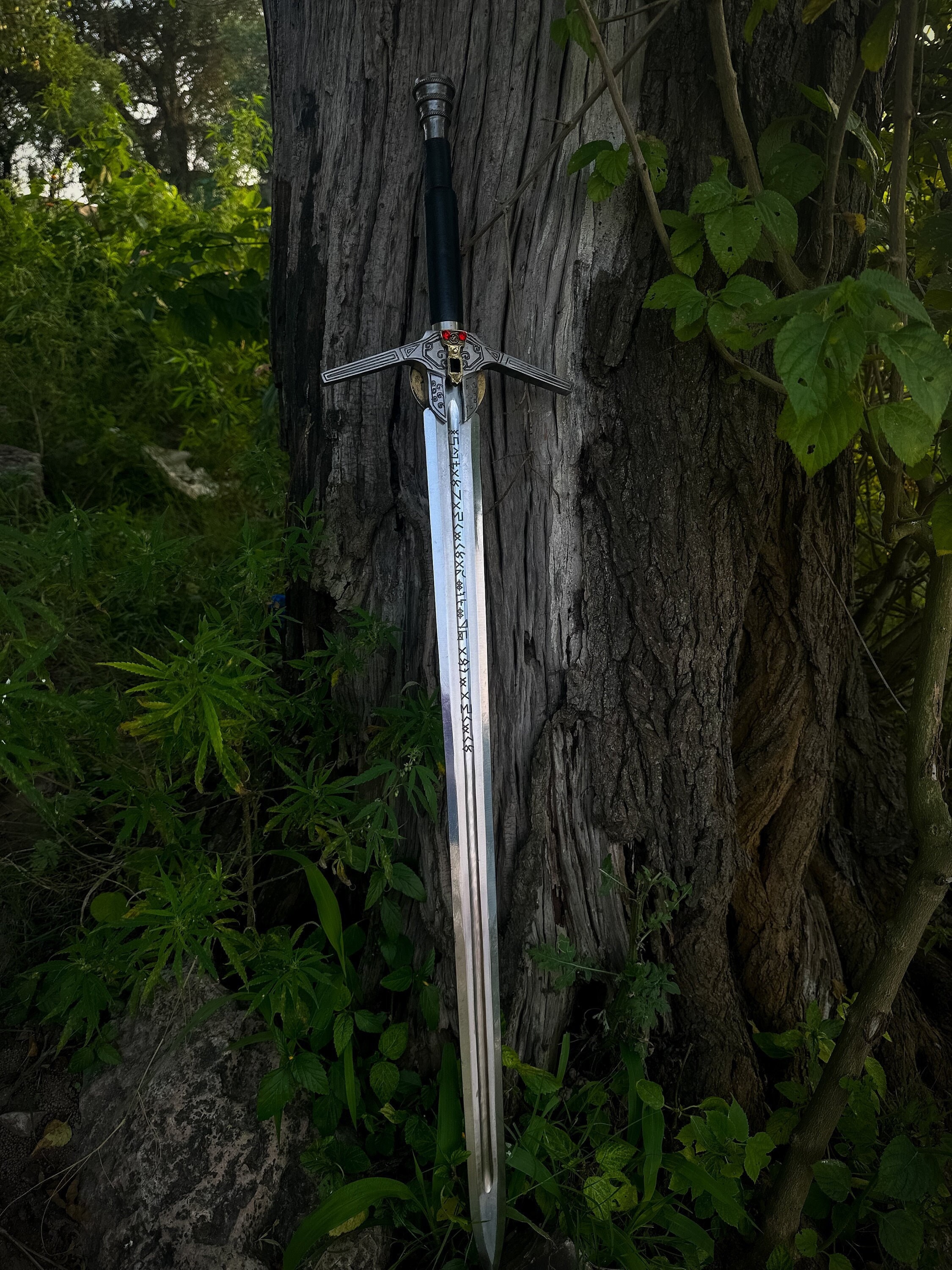 Black Witcher Sword With Scabbard Geralt of Rivia Replica, Perfect