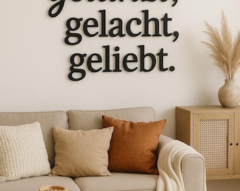 Inscription en bois : « Ici, on danse, on rit, on aime. » À partir de 70 cm, décoration murale