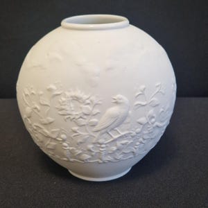 Biskuitporzellan vase