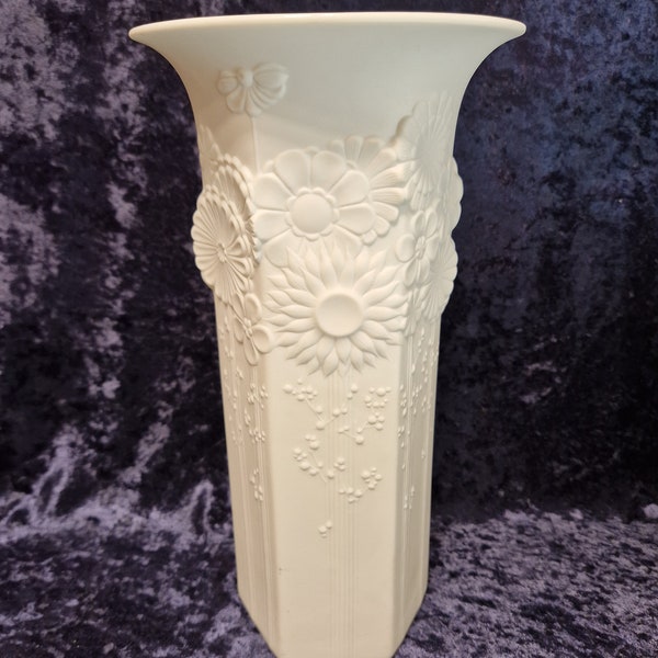 AK Kaiser Vase, Biskuitporzellan, 28cm, Blumenmotiv (3)