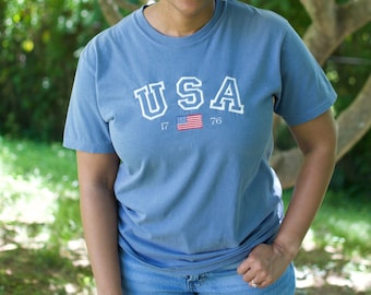 T-shirt ricamata ispirata all'annata USA del 1776, camicia del 4 luglio, maglietta con bandiera americana, giorno dell'indipendenza patriottica, 4 luglio