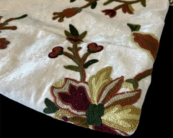 Tissu indien de velours de coton blanc brodé à la main de laine Suzene, 13 couleurs, conception spéciale faite à la main. Tissu 35 ans, largeur 150 cm
