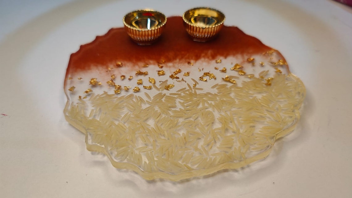 Beautiful Designed Epoxy Resin Rakhi Plate , Unique Resin Art for Home ...