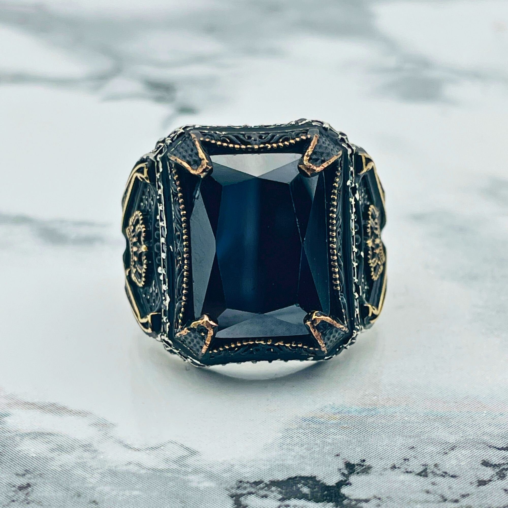 925 Sterling Silver Square Stone Crown Detail Men's Ring