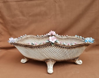 Porcelain Visconti Mollica Capodimonte flower basket, finest colors, fruit bowl, jardiniere