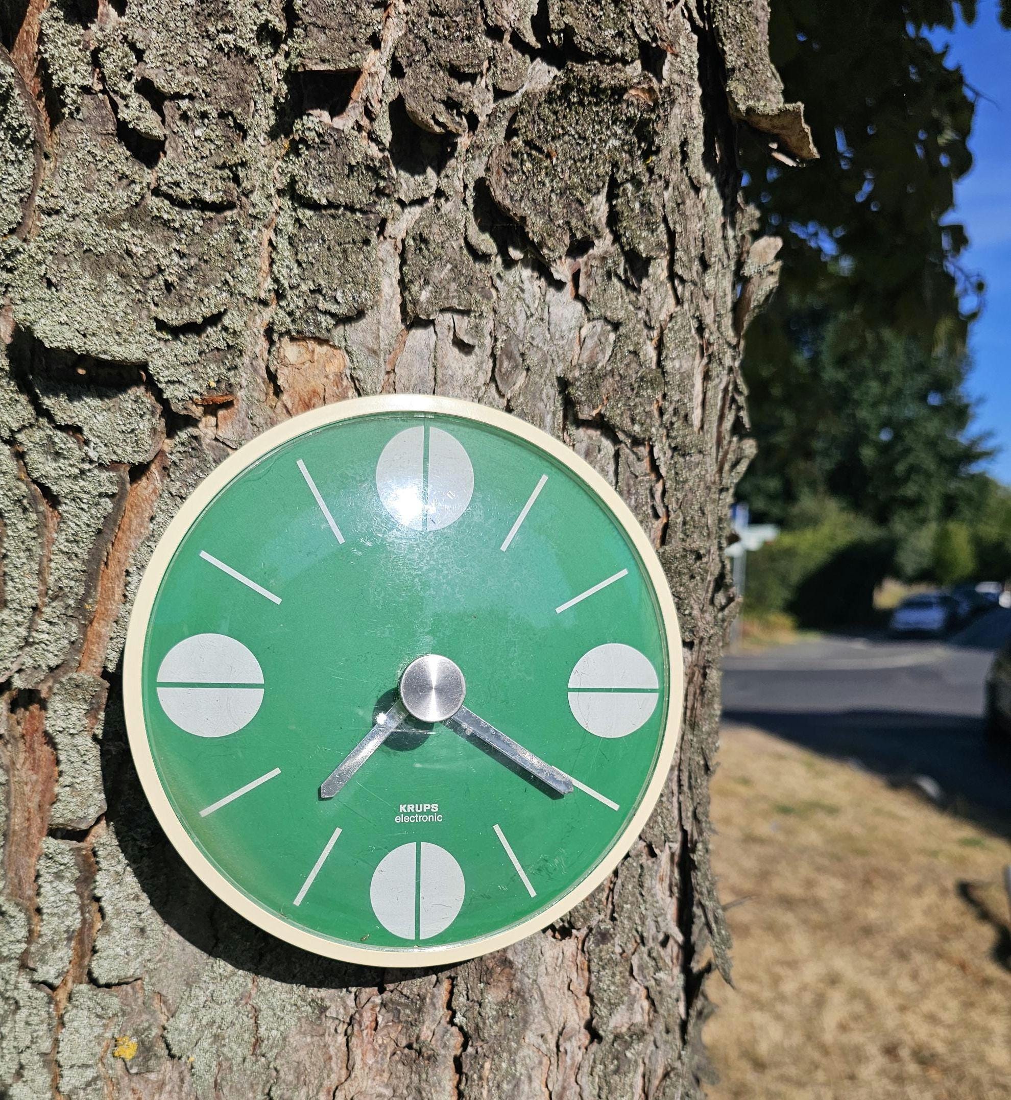 Space Age Clock - Etsy