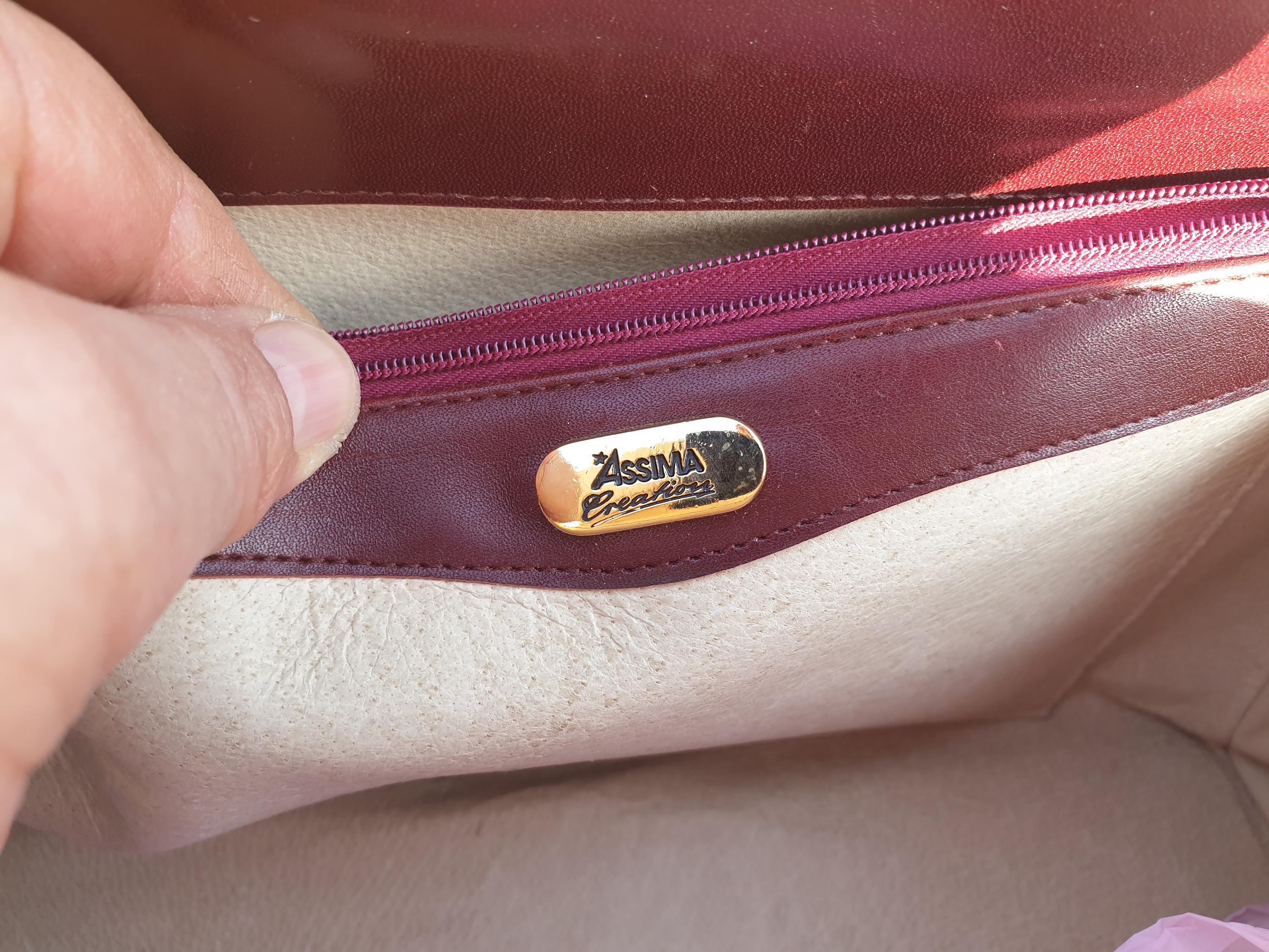 Vintage Amiiet Burgundy Leather  Bag Truly Unique‎ 70s Vintage 60s-70s Maroon Burgundy Leather Gold Tone Top Handle  main image 2