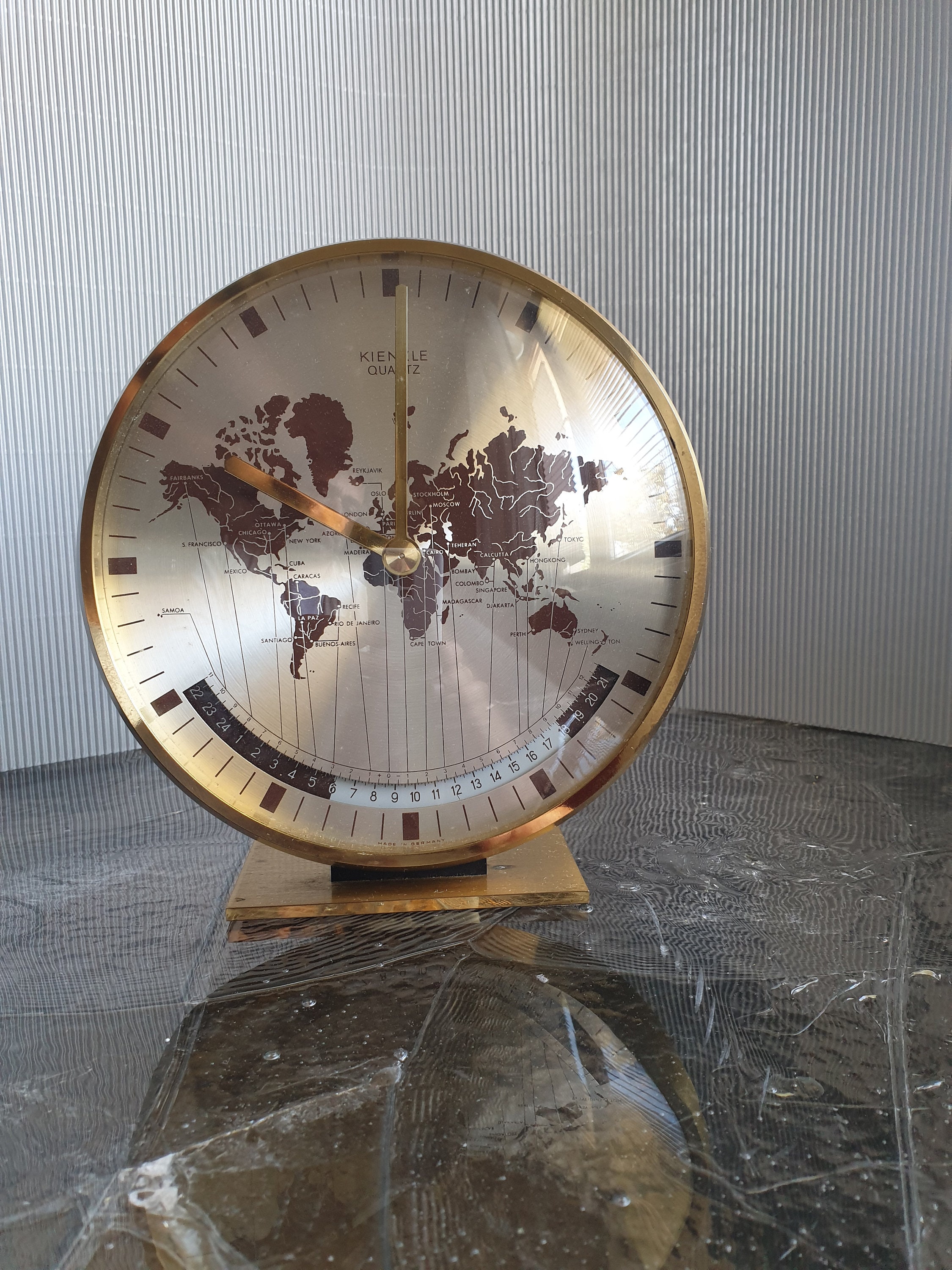 KIENZLE WORLD Time Clock, Deutsche Tischuhr, 60er Jahre Uhr, Haus