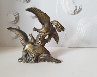 Bird decorative figures sculptures from Art Deco lamp