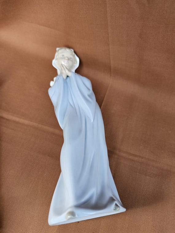 NAO Lladro Lady Girl Nun Praying Porcelain Vintage Figurine - Etsy