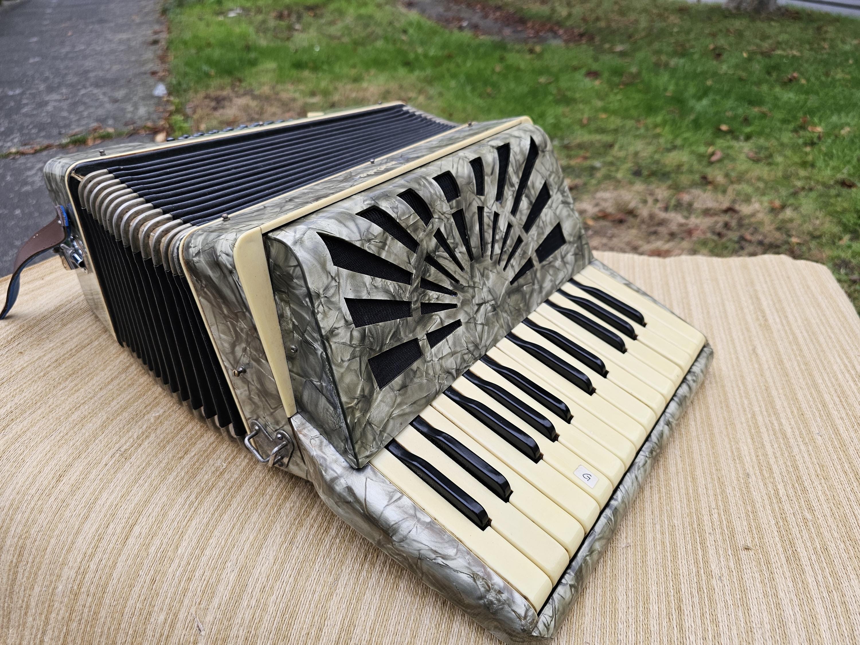 Weltmeister Accordion Vintage Musical Instruments - Etsy Canada