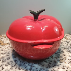 Le Creuset 2.25 Qt Tomato Cocotte Enamel Cast Iron Dutch Oven Pot B