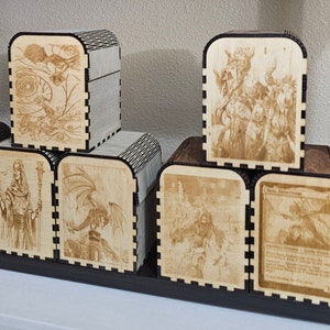 DeckBox EDH personalizado y hecho a mano para Magic: The Gathering