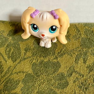 Hasbro Littlest Pet Shop LPS Spaniel Dog Toy Figure Collectible