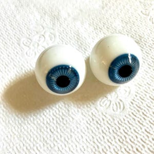 Large Glass Doll Eyes 24mm   Handmade Antique Germany