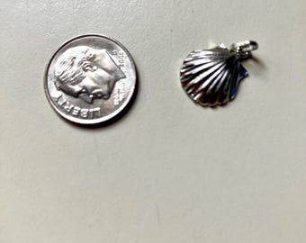 Retired James Avery Shell Charm For Bracelet Sterling Silver Vintage Jewelry