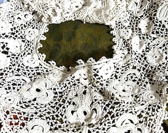 Antique Embroidered Lace Collar: Victorian Fashion History Clothing