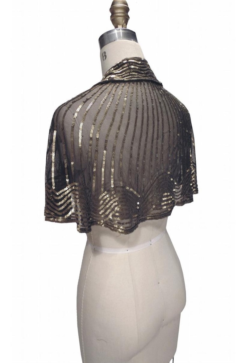 Capa estilo charlestón con lazo de seda y cuentas de los años 20 - The Garbo - Dorado sobre azabache imagen 3