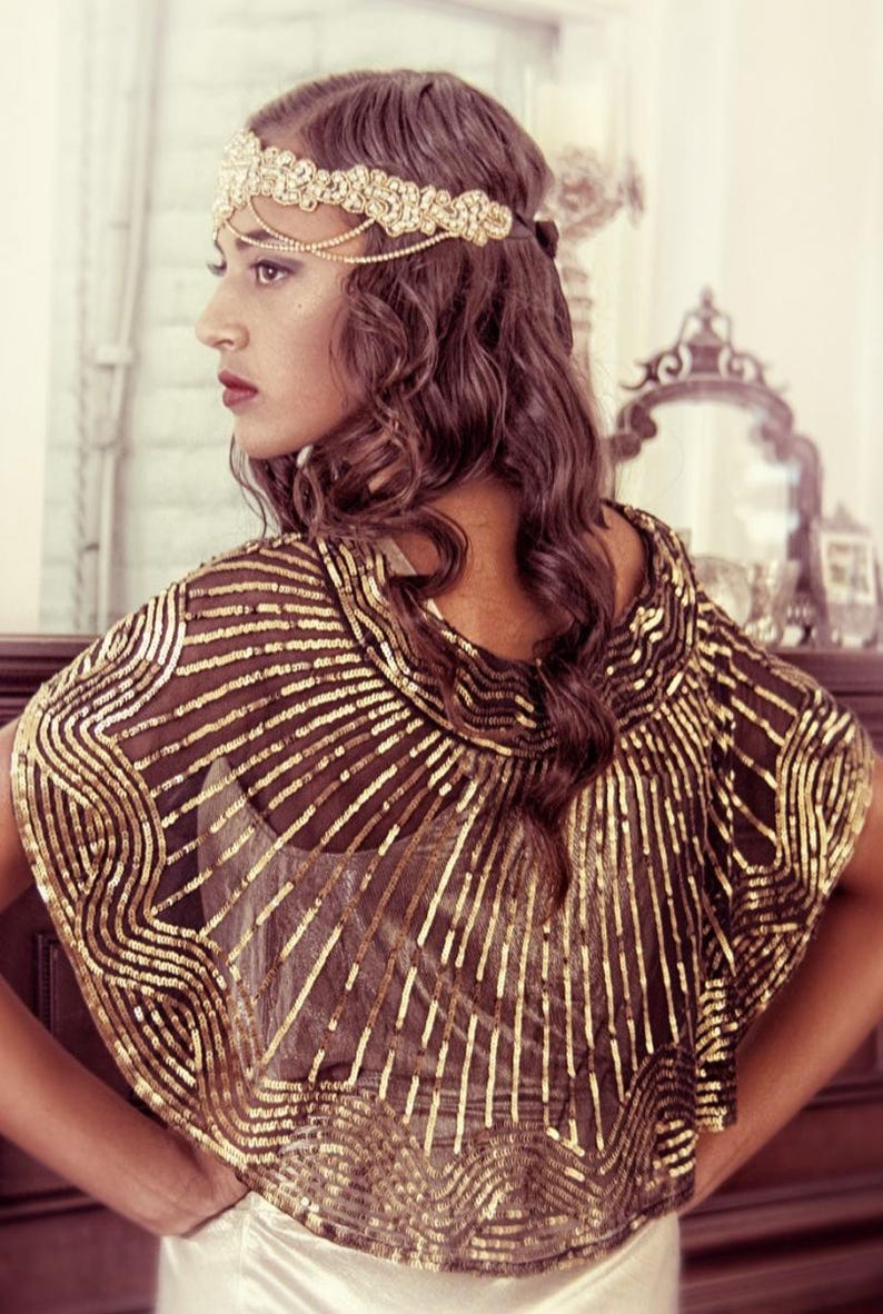 Capa estilo charlestón con lazo de seda y cuentas de los años 20 - The Garbo - Dorado sobre azabache imagen 2