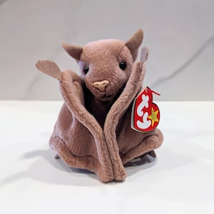 1997 Batty the Bat TY Beanie Baby with 4th and 5th Gen Tags - Vintage 90s Collectibles