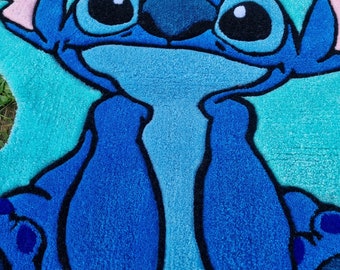 Tappeto Stitch, Lilo & Stitch, arredamento, casa, decorazione, film d'animazione, design, creatività, fatto a mano, tessile, morbido, unico.