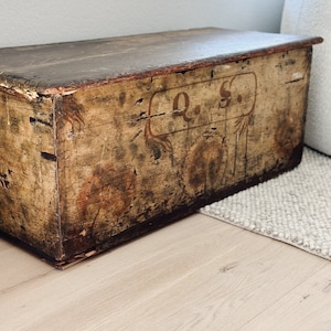 Antique Hand-Painted Wood Trunk/Chest