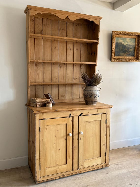 English Pine Stepback Hutch