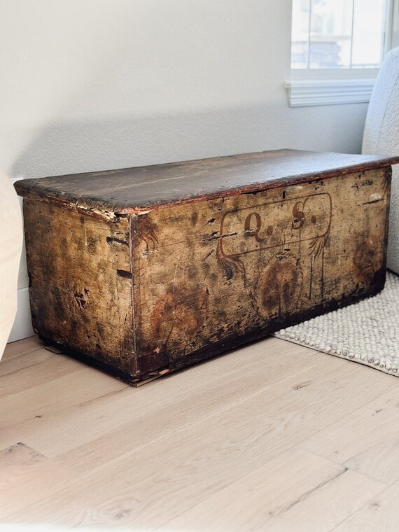 Antique Hand-Painted Wood Trunk/Chest - image 3