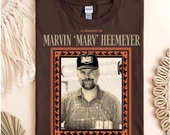 In Memory of Marvin Heemeyer 'Marv' Killdozer T-Shirt - Historical Funny Retro Graphic Tee for Guys Unique Gift Vintage Bold Statement Shirt