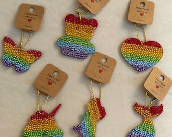 Llavero con diamantes arcoíris: juego de adornos hechos a mano