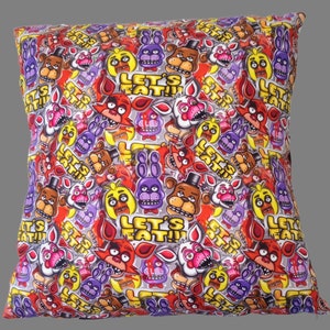 fnaf chica Boobs?!?!?!?!? meme Throw Pillow for Sale by papa-zoinks