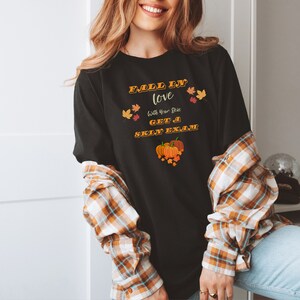 Fall In Love with Skin Shirt, Fall T-shirt, Autumn Shirt, Skincare Shirt, Autumn Vibe, Skin Cancer Shirt, Cozy Shirt, Fall Skin, Fall Vibe