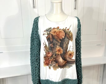 T-shirt Repurposed Boots and Flowers Boucle Crochet Lace Puffed Sleeves and Tapered Waist Band