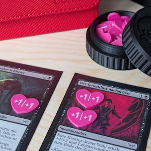 Dia dos Namorados: 30× +1/+1 Contadores/Tokens - Magic The Gathering | em forma de coração | Acessórios MTG | incluindo caso | Impresso em 3D | Multicolorido