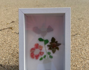 Flower Bouquet Sea Glass l Sea Glass Art l Seaglass Home Decor l Unique Mother’s Day Gift Framed l Spring Decor Framed l Seaglass Art Framed