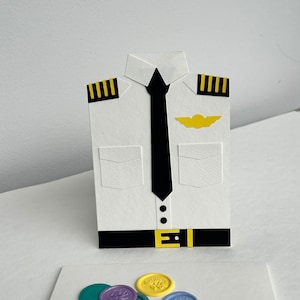 Cartão de uniforme de piloto feito à mão para entusiastas da aviação, cartão exclusivo inspirado em piloto com design uniforme - ótimo presente para pilotos