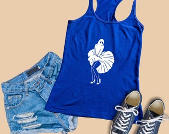 Ghostly Chic Racerback Tank Top: Niezbędny na Halloween i lato