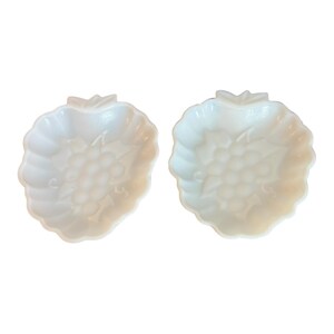 Vintage Hazel Atlas White Milk Glass Grape Shaped Candy/Trinket Dishes 5.5" X 7"