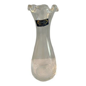 Vtg Pasabahce Quality Glass Flower Bud Vase Pinched Rim  Made in Turkey 6.5in.