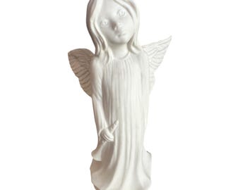 Boehm Angel Figurine Porcelain 5" Tall Made In England Collectible Decoration