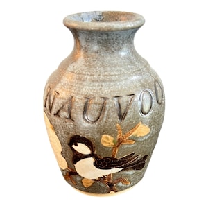 Nauvoo Pottery ręcznie robiony, malowany Judy Jones 1997 mały 4-calowy wazon na pąki