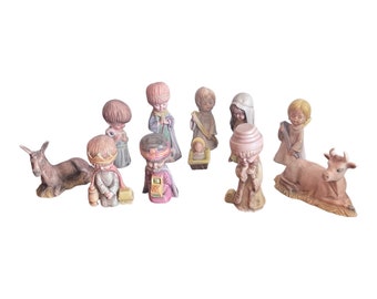 VTG DUNCAN 1980 11 Piece Porcelain Nativity Set Mary Joseph Baby Jesus Christmas