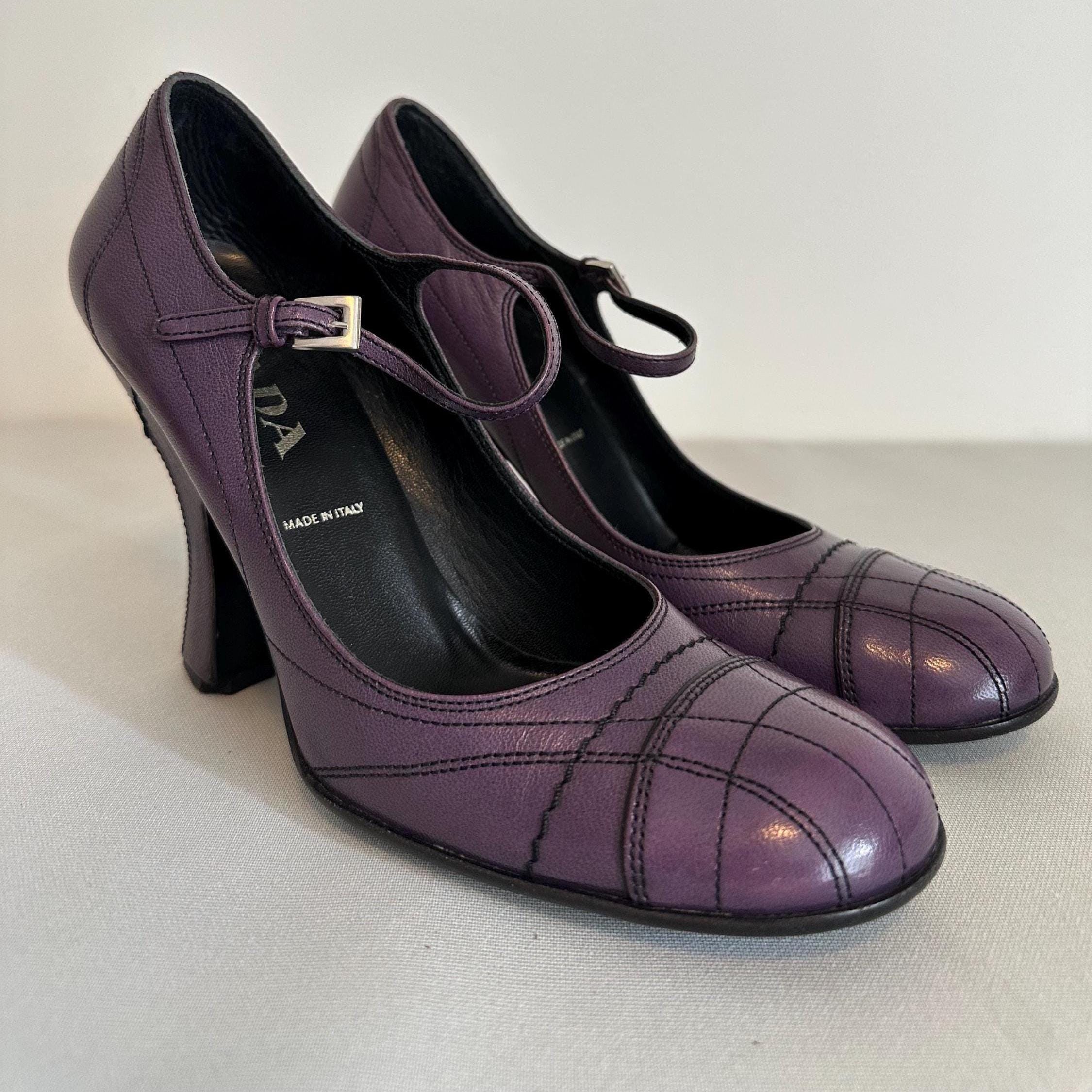 希少 2000s PRADA アーカイブ スクエアトゥ　ストラップパンプス 2000s prada shoes - Etsy 日本