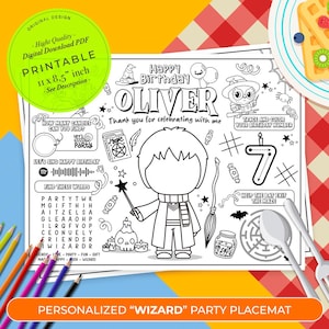 Puede incluir: Un mantel individual imprimible en blanco y negro con temática de mago. Presenta un personaje de mago, un número de cumpleaños 7, una búsqueda de palabras, un laberinto y el texto "Feliz cumpleaños Oliver".